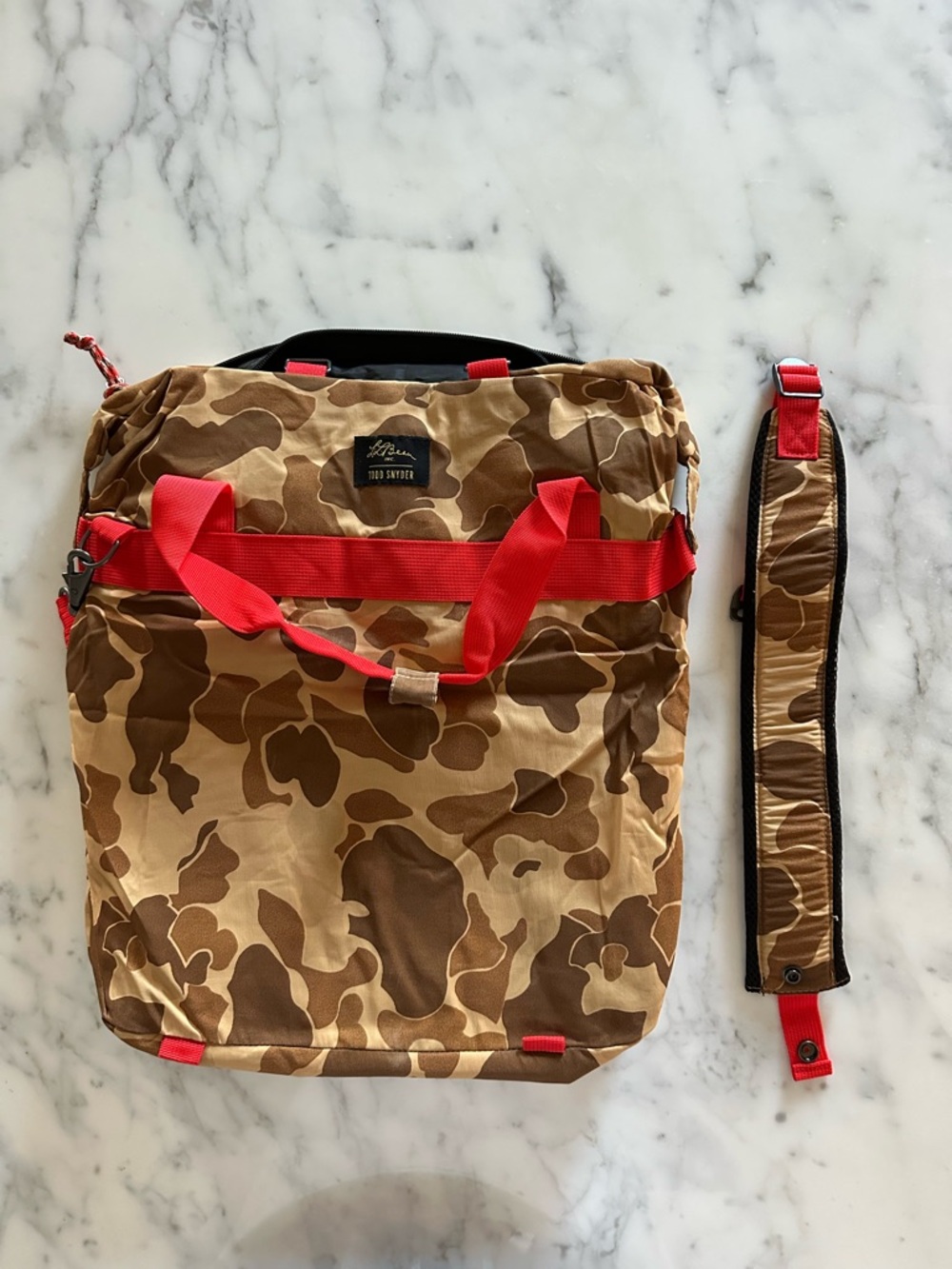 L.L. Bean / Todd Snyder Men's Camo Tote Bag with Straps - Picture 2 of 2